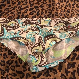 Men’s Clever swim suit. Size L. EUC.